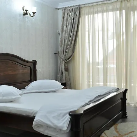 Edy'S Royal Predeal Hotel Exterior photo