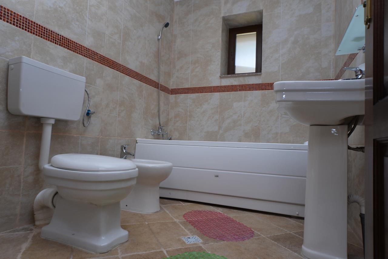 Edy's Royal Guest house 3*