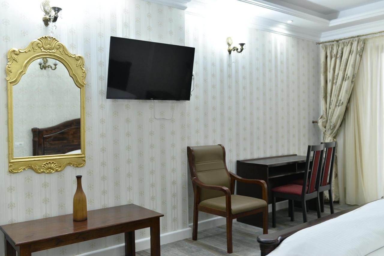 Edy's Royal Guest house Predeal
