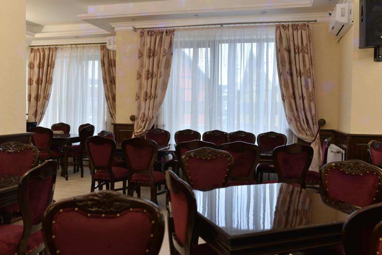 Edy's Royal Guest house 3*