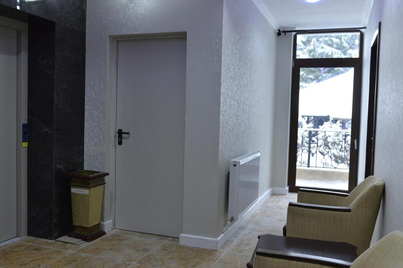 Edy's Royal Guest house 3*